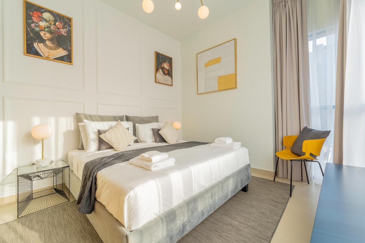 Nouveau Art Deco 3Br With Burj & Canal Views Dubai Exterior foto